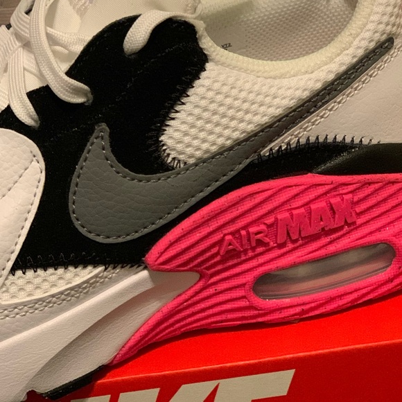 New! Nike Air Max Excee - Picture 4 of 11